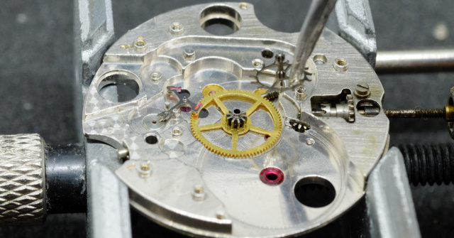 秒針規制鎌付き44キングセイコーの分解│めんてや for Watch